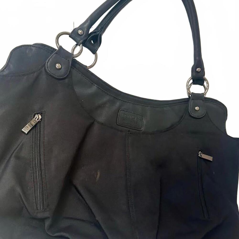 🖤 Crumpler Diaper Tote – Chic & Functional Mom Bag